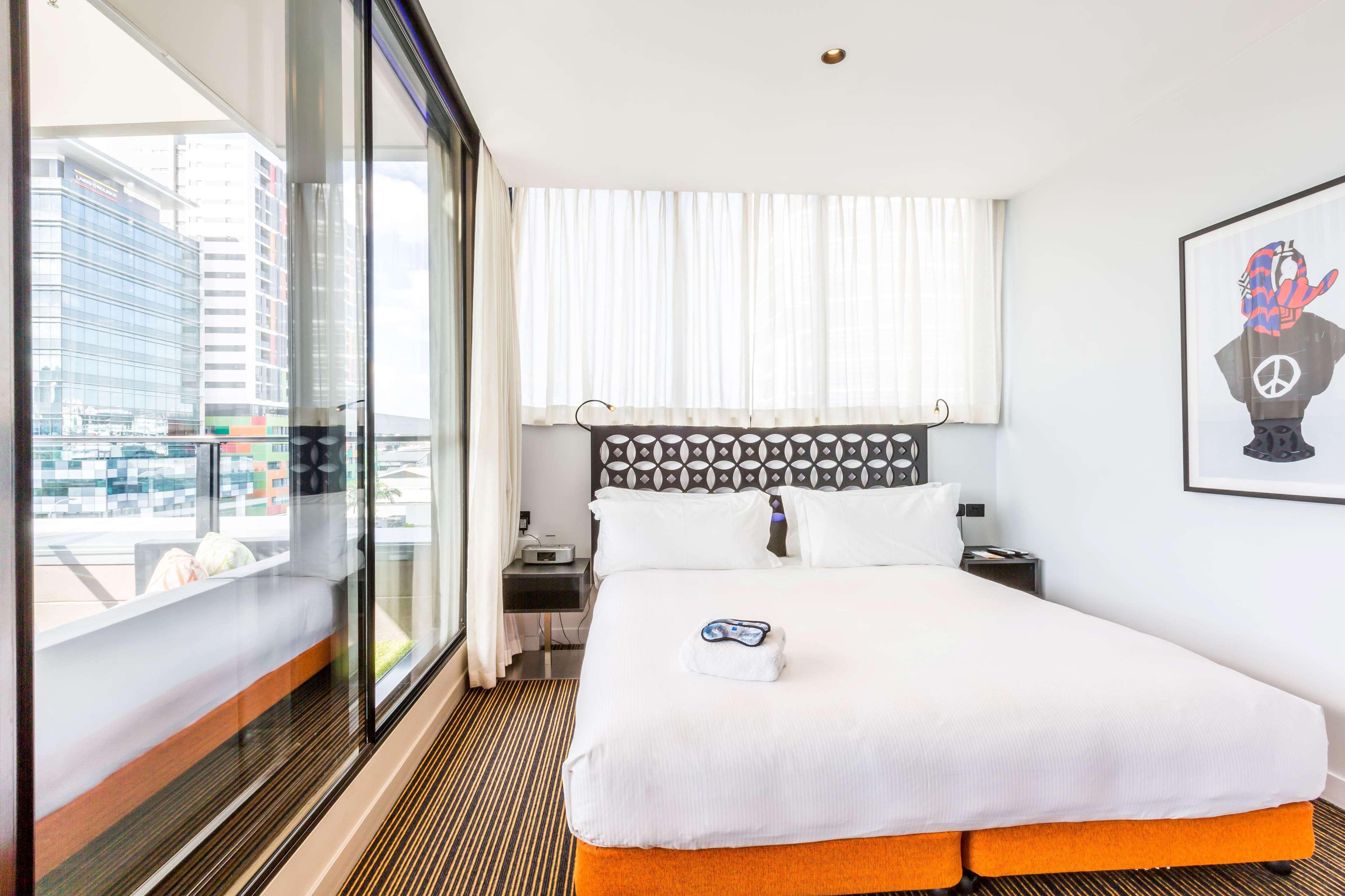 The Constance Fortitude Valley بريزبين المظهر الخارجي الصورة