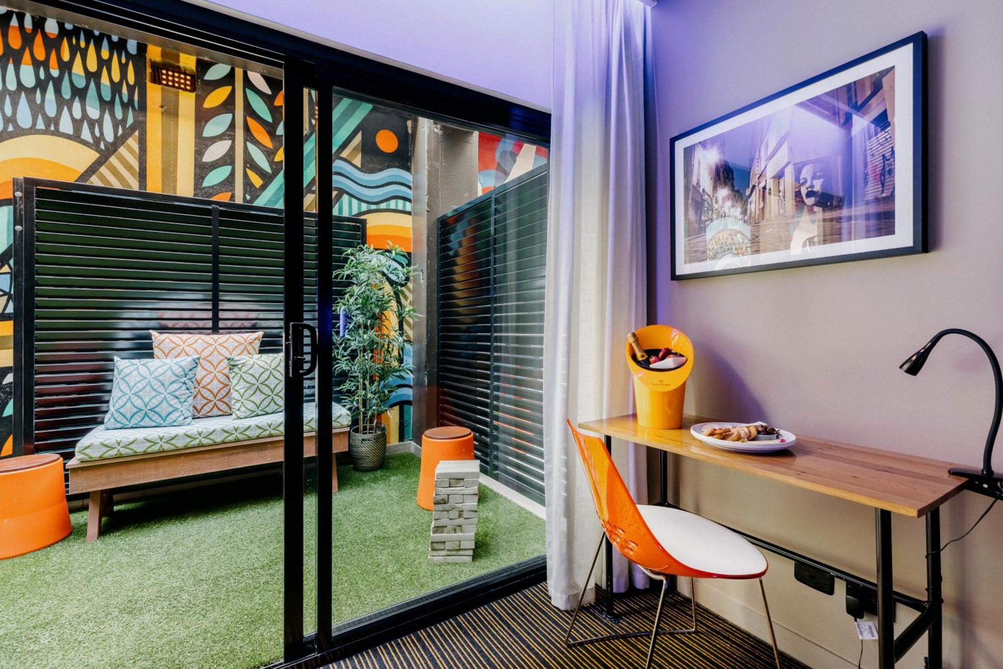 The Constance Fortitude Valley بريزبين المظهر الخارجي الصورة